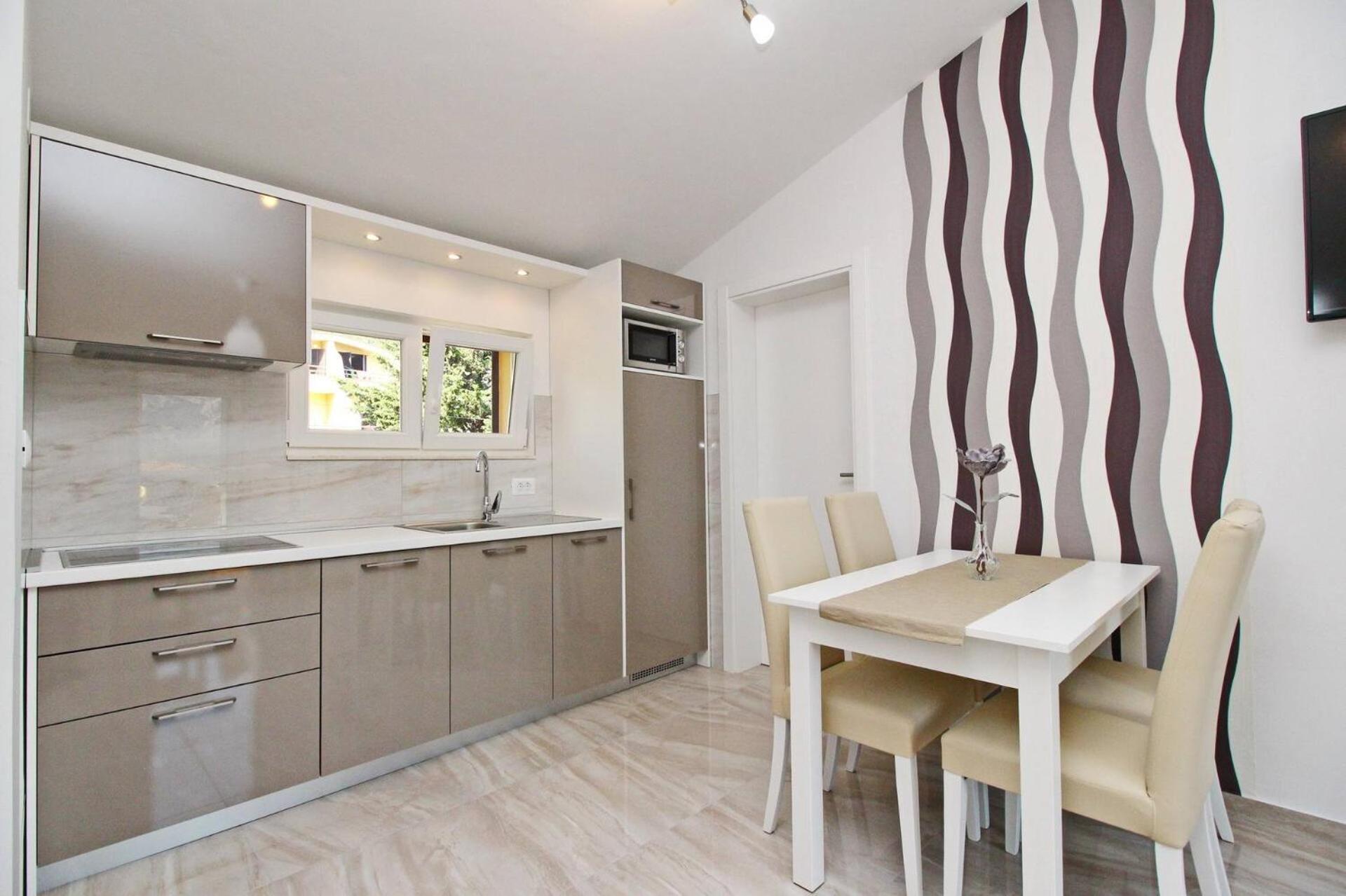 Sunshine Residence Baska Buitenkant foto